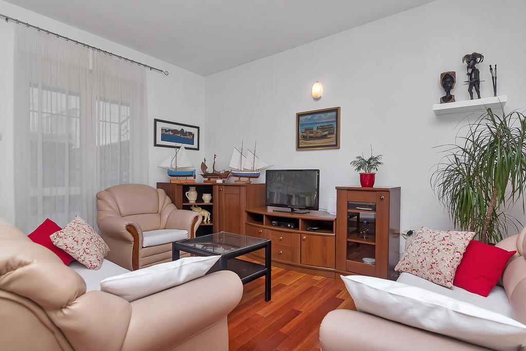 Apartments Smiljka Макарска Екстериор снимка