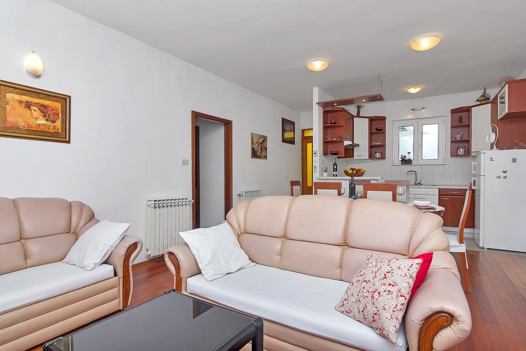 Apartments Smiljka Макарска Екстериор снимка