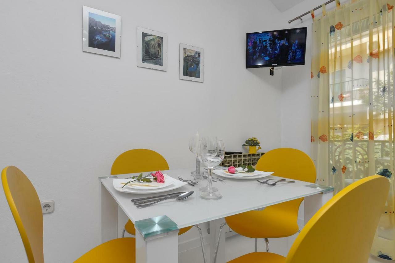 Apartments Smiljka Макарска Екстериор снимка